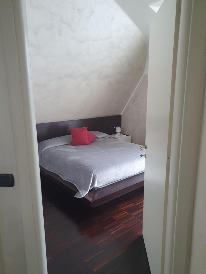 Milano Malpensa Grandi Mansarda Attico Apartment Gallarate Exterior photo