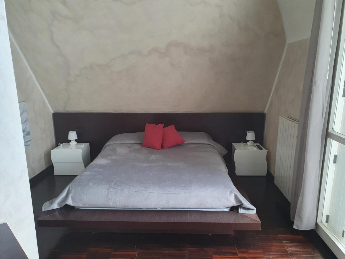 Milano Malpensa Grandi Mansarda Attico Apartment Gallarate Exterior photo